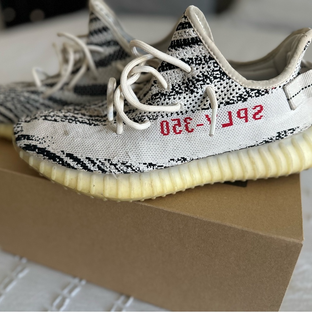 Yeezy Boost 350 Zebra